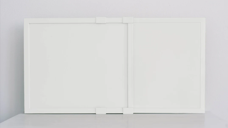 White Easy AC Screen on a light gray background